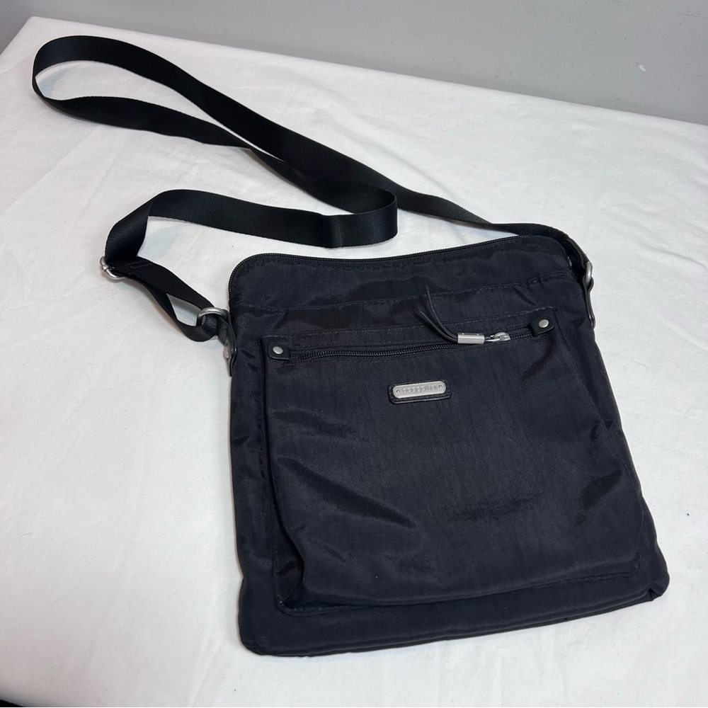 Baggallini medium black crossbody travel packable purse
